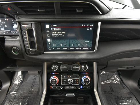 Used 2022 GMC Yukon Denali w/ Denali Ultimate Package image 34