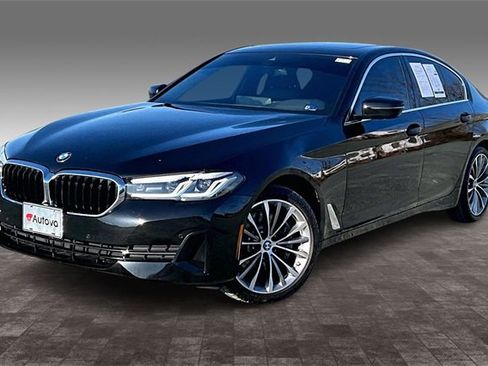 Used 2023 BMW 530i xDrive w/ Premium Package image 3