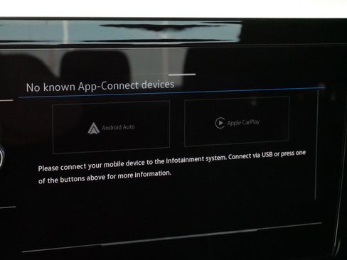 Certified 2025 Volkswagen Jetta Sport image 29