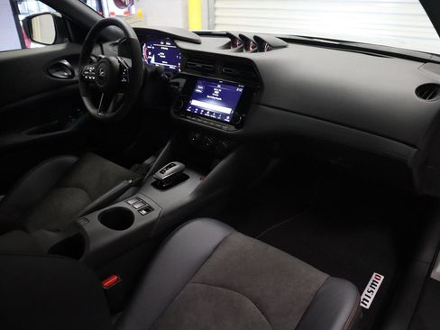 New 2025 Nissan Z NISMO w/ Floor Mat Package image 34