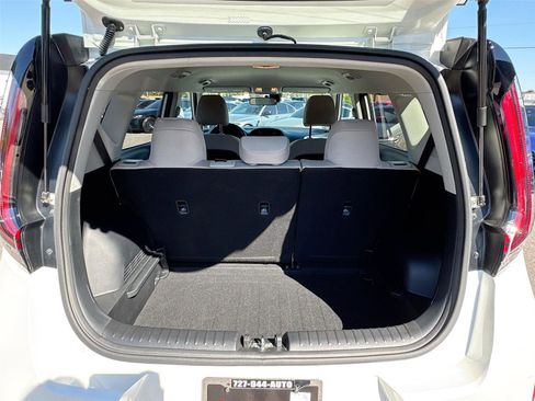 Used 2023 Kia Soul LX image 23