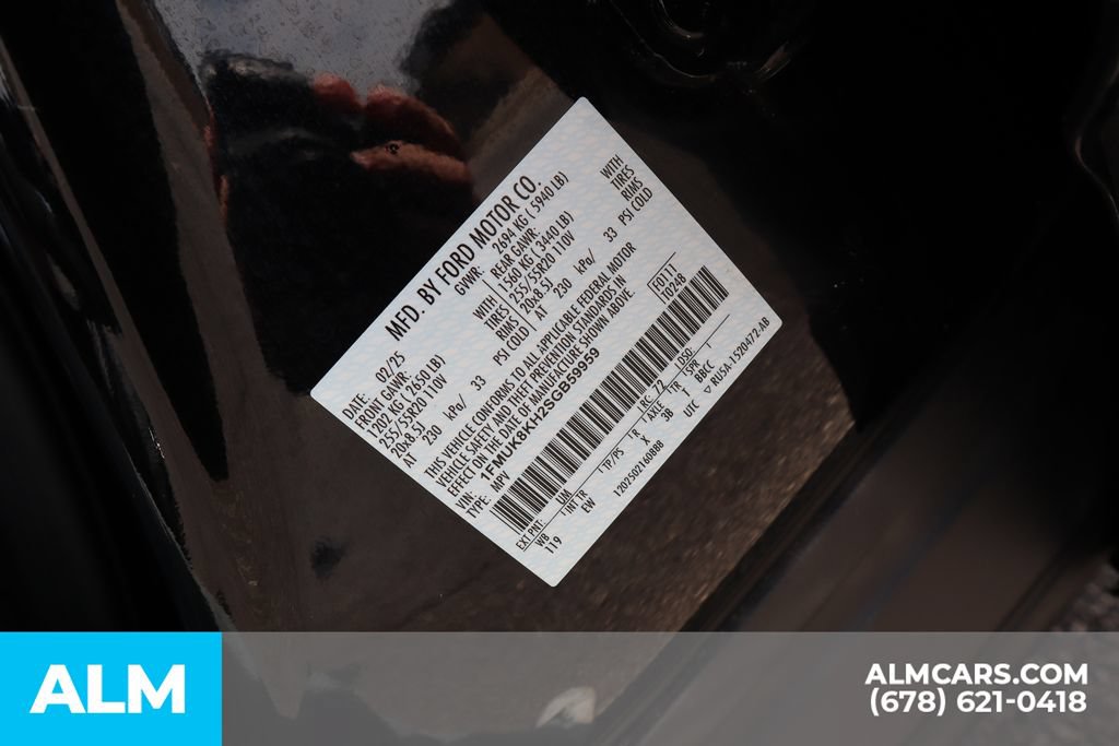 Used 2025 Ford Explorer ST-Line AWD/4WD image 39