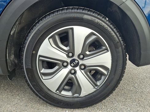 Used 2019 Kia Niro LX image 8