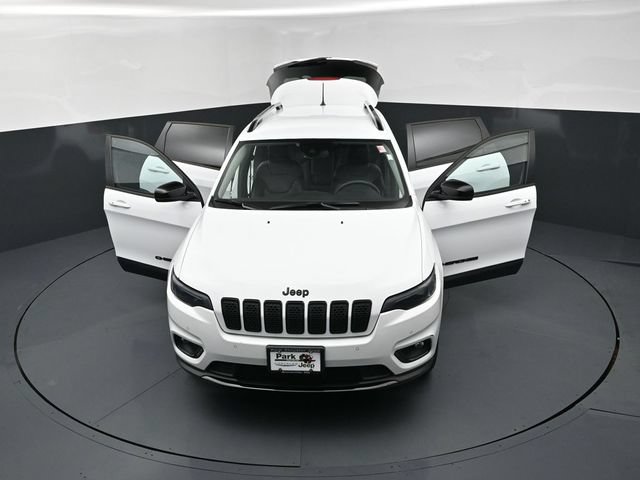 Used 2023 Jeep Cherokee Altitude Lux AWD/4WD image 29