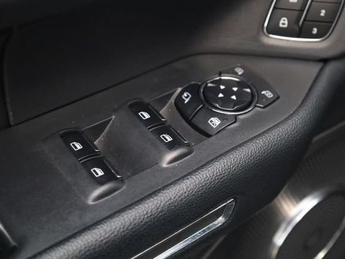 Used 2024 Ford Expedition XLT AWD/4WD image 11