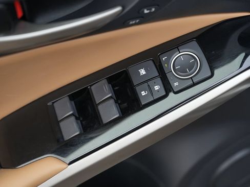 Used 2018 Lexus IS 300 AWD w/ Comfort Package image 20