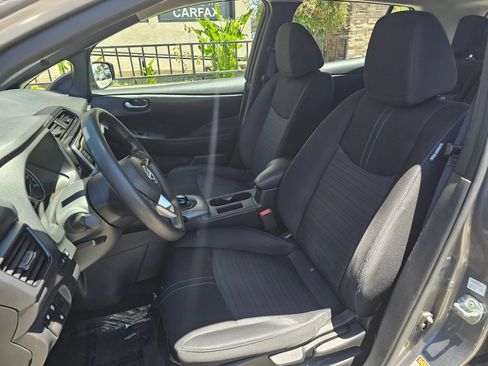 Used 2024 Nissan Leaf S FWD image 19