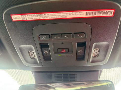 Used 2025 Toyota Camry XSE image 17