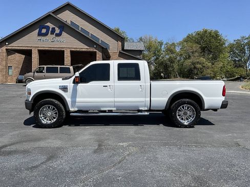 Used 2008 Ford F250 FX4 AWD/4WD image 2