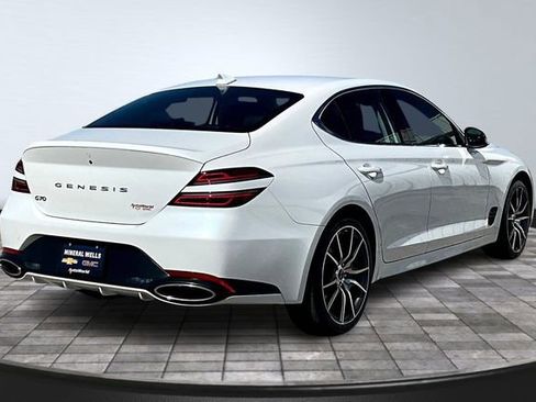 Used 2025 Genesis G70 2.5T image 7