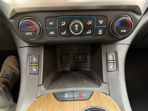 Used 2019 GMC Acadia SLE w/ Driver Alert Package I FWD image 30