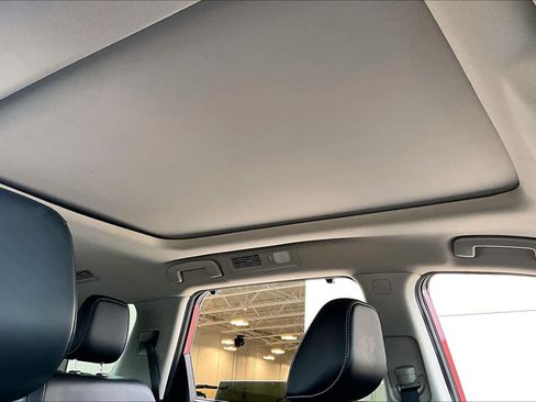 Used 2023 Nissan Pathfinder SL w/ SL Premium Package image 14