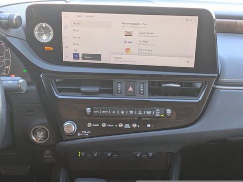 Used 2023 Lexus ES 350 w/ Premium Package image 21