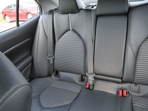 Certified 2023 Toyota Camry SE FWD image 13