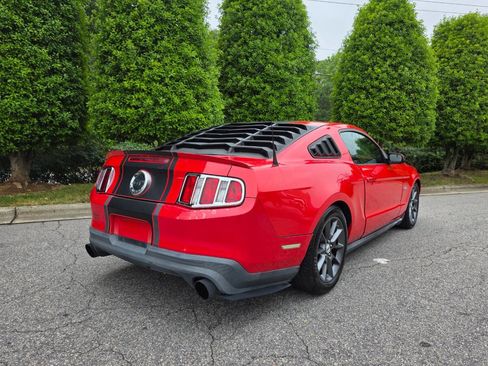 Used 2011 Ford Mustang GT RWD image 5