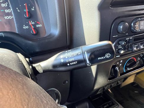 Used 2003 Jeep Wrangler X AWD/4WD image 28