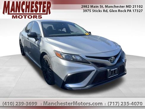 Used 2021 Toyota Camry SE w/ Convenience Package AWD/4WD image 1