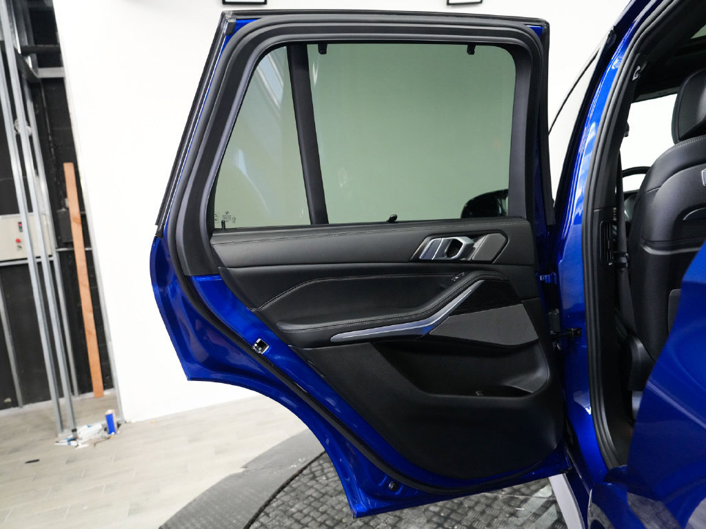 Used 2025 BMW X5 M60i AWD/4WD image 13