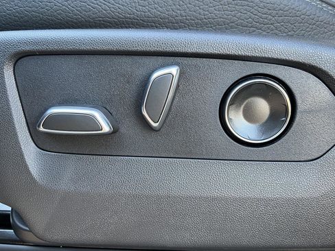 New 2026 GMC Yukon Denali w/ Sun & Power Step Package image 20