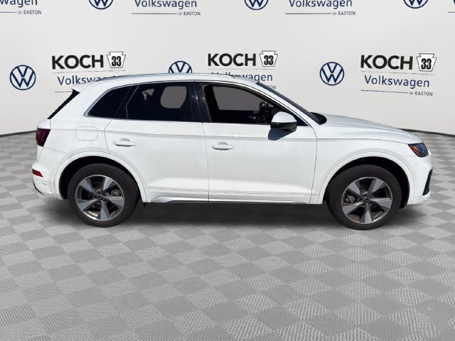 Used 2023 Audi Q5 2.0T Premium w/ Convenience Package AWD/4WD image 9