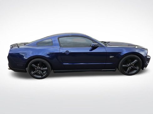 Used 2010 Ford Mustang GT RWD image 6