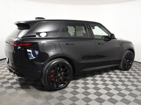 Used 2025 Land Rover Range Rover Sport Dynamic SE image 7