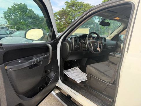 Used 2012 Chevrolet Silverado 1500 LT AWD/4WD image 11