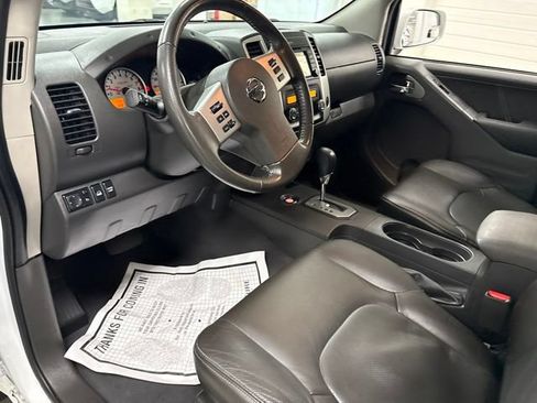 Used 2020 Nissan Frontier PRO-4X w/ Pro-4x Utility Package AWD/4WD image 16