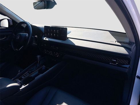 Used 2023 Honda Accord EX-L image 33