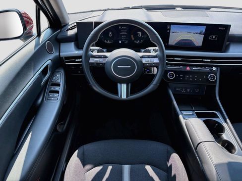 Certified 2025 Hyundai Sonata SEL FWD image 2