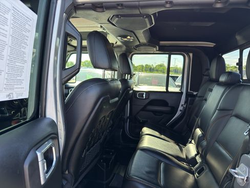 Used 2021 Jeep Gladiator Mojave AWD/4WD image 31