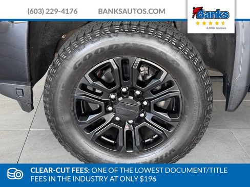 Certified 2023 GMC Sierra 2500 Denali w/ Denali Black Diamond Edition AWD/4WD image 4