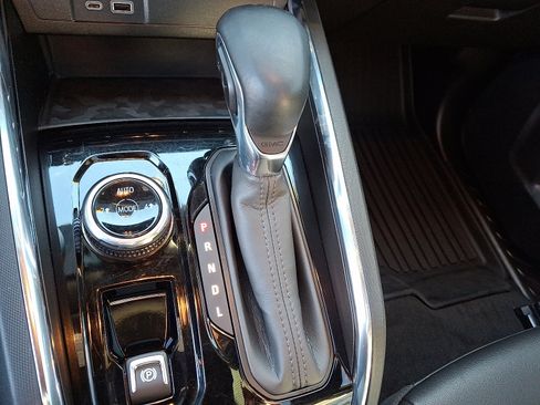 Used 2023 GMC Canyon Elevation w/ Elevation Premium Package image 15