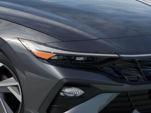 New 2025 Hyundai Elantra Sport image 15