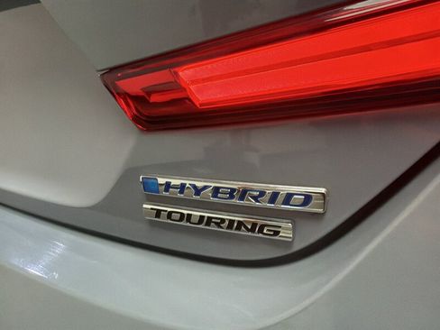 Used 2021 Honda Accord Touring image 11