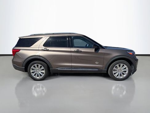 Used 2021 Ford Explorer King Ranch w/ Premium Technology Package image 2