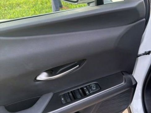 Used 2025 Lexus UX 300h FWD image 4