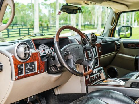 Used 2003 HUMMER H2 w/ Preferred Equipment Group image 55