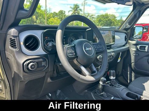 Used 2025 Jeep Wrangler Unlimited Sport AWD/4WD image 12