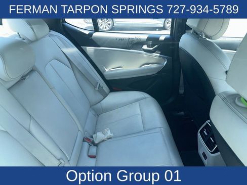 Used 2025 Genesis G70 2.5T RWD image 7