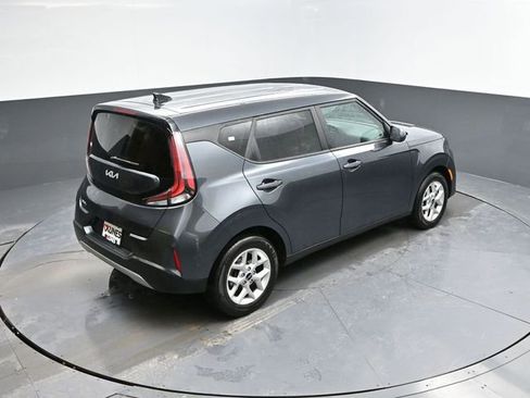 Used 2024 Kia Soul LX w/ LX Technology Package image 34