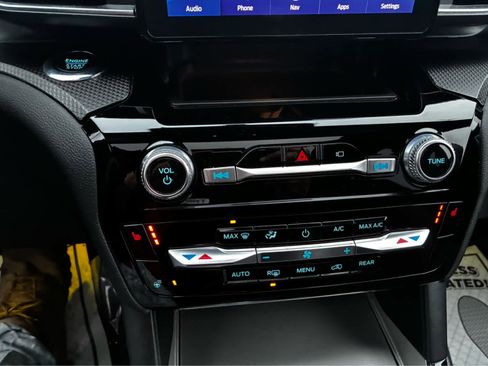 Used 2023 Ford Explorer ST-Line w/ Class IV Trailer Tow Package image 25