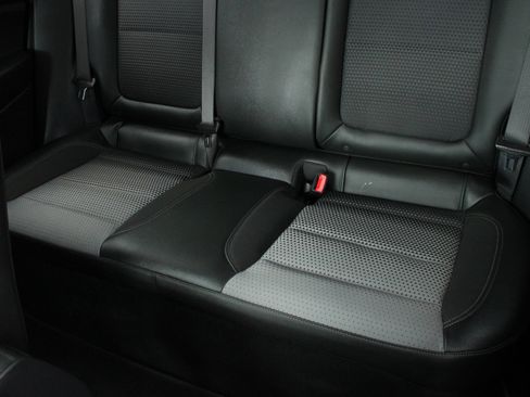 Used 2024 Chevrolet Trax LT w/ LT Convenience Package FWD image 17