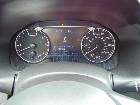 Used 2024 Nissan Altima 2.5 SV image 32