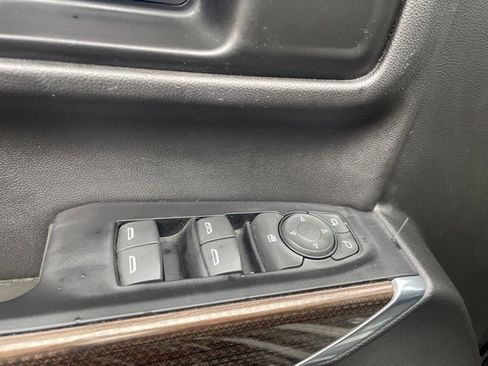 Used 2020 Chevrolet Silverado 1500 LT Trail Boss image 10