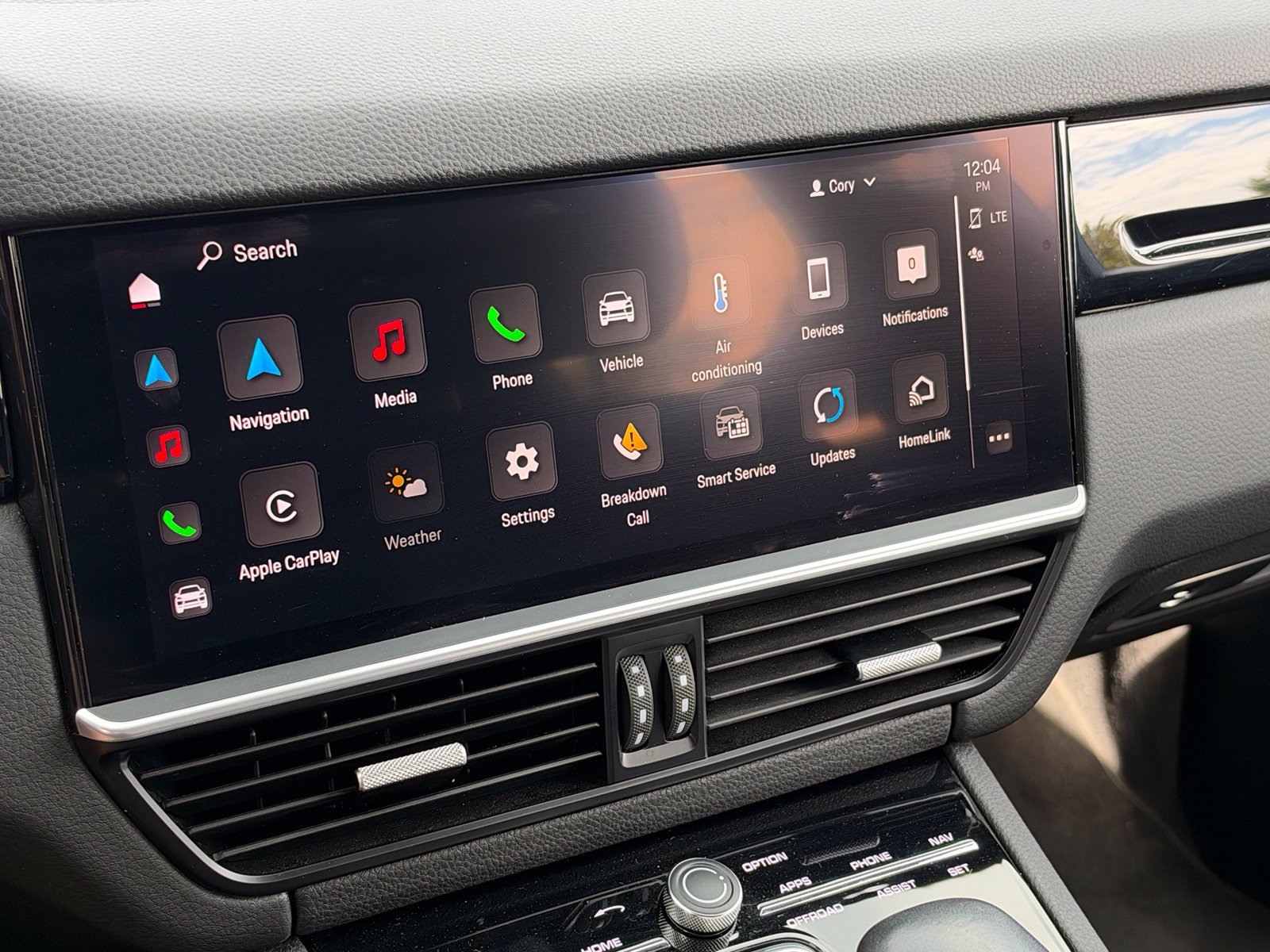 Certified 2023 Porsche Cayenne AWD/4WD image 30