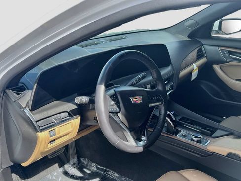 Used 2026 Cadillac CT5 Premium Luxury RWD image 9