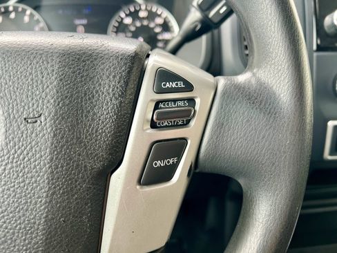Used 2021 Nissan Titan S w/ S Utility Package image 17
