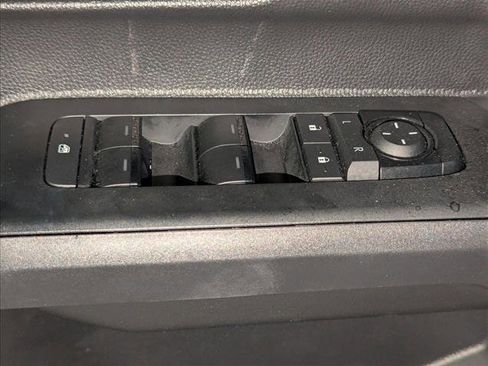 Certified 2024 Toyota Tacoma SR5 image 12