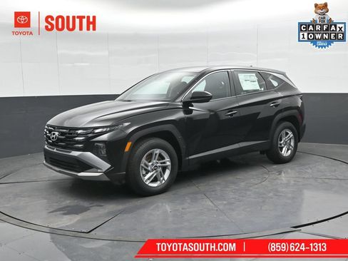 Used 2025 Hyundai Tucson SE AWD/4WD image 7